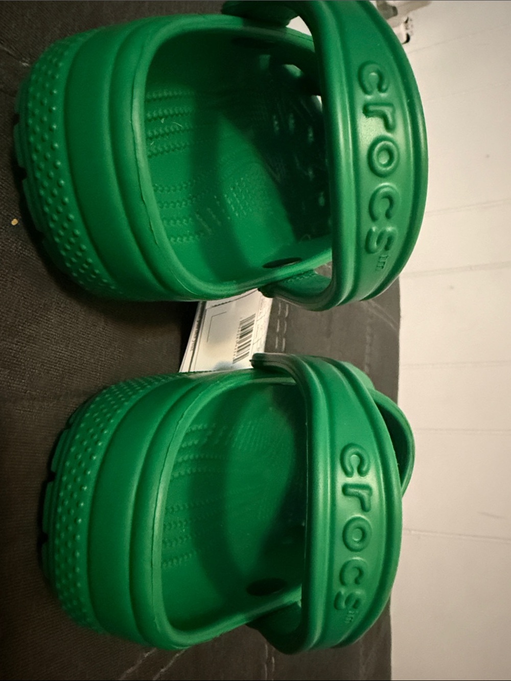 CROCS Classic Clog in Bright Green - Picture 3 of 6